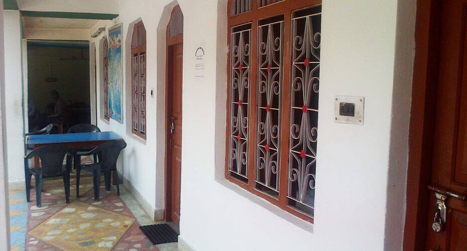 Bagdi Relax House & Shanti Niketan, Gangotri 4